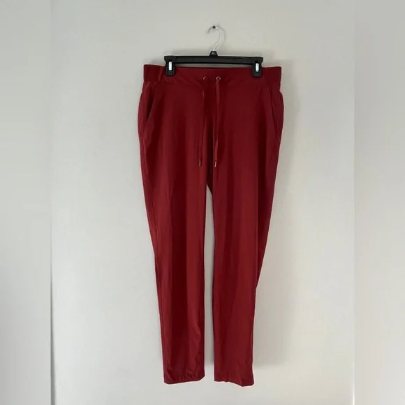 Athleta Women's Midtown Lightweight Athleisure Ankle Pant in Dried Cinnamon - Picture 3 of 12